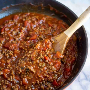 Spicy Spaghetti Sauce: The Bold, Flavor-Packed Pasta Sauce You’ll Love 2 Bold and juicy spicy spaghetti sauce simmering in a pan